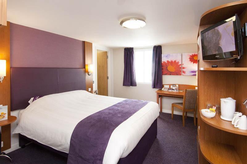 Premier Inn Birmingham South - Hall Green Exterior foto